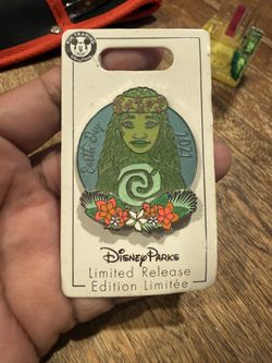 DISNEY STORE EARTH DAY 2021 LIMITED EDITION MOANA TE FITI 3D PIN HARD TO FIND