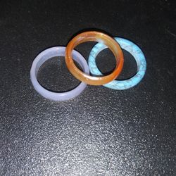 3ct Glass Blue Orange White Stackable Rings Size 8

100% of all proceeds go to the Pure Water Ministries Navajo Reservation AZ

2