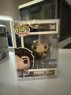 Frodo with The Ring 1389 Lord of the Rings SDCC EXCLUSIVE Funko