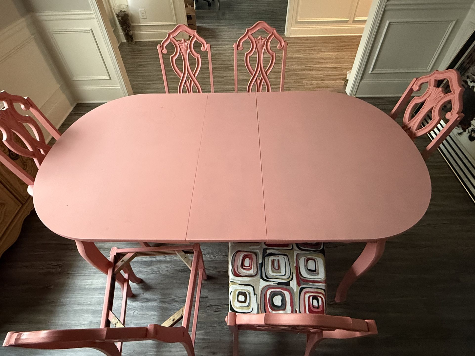 FREE TABLE & 6 CHAIRS