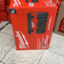 Milwaukee M18 2 Gallon Vacuum Tool Only 