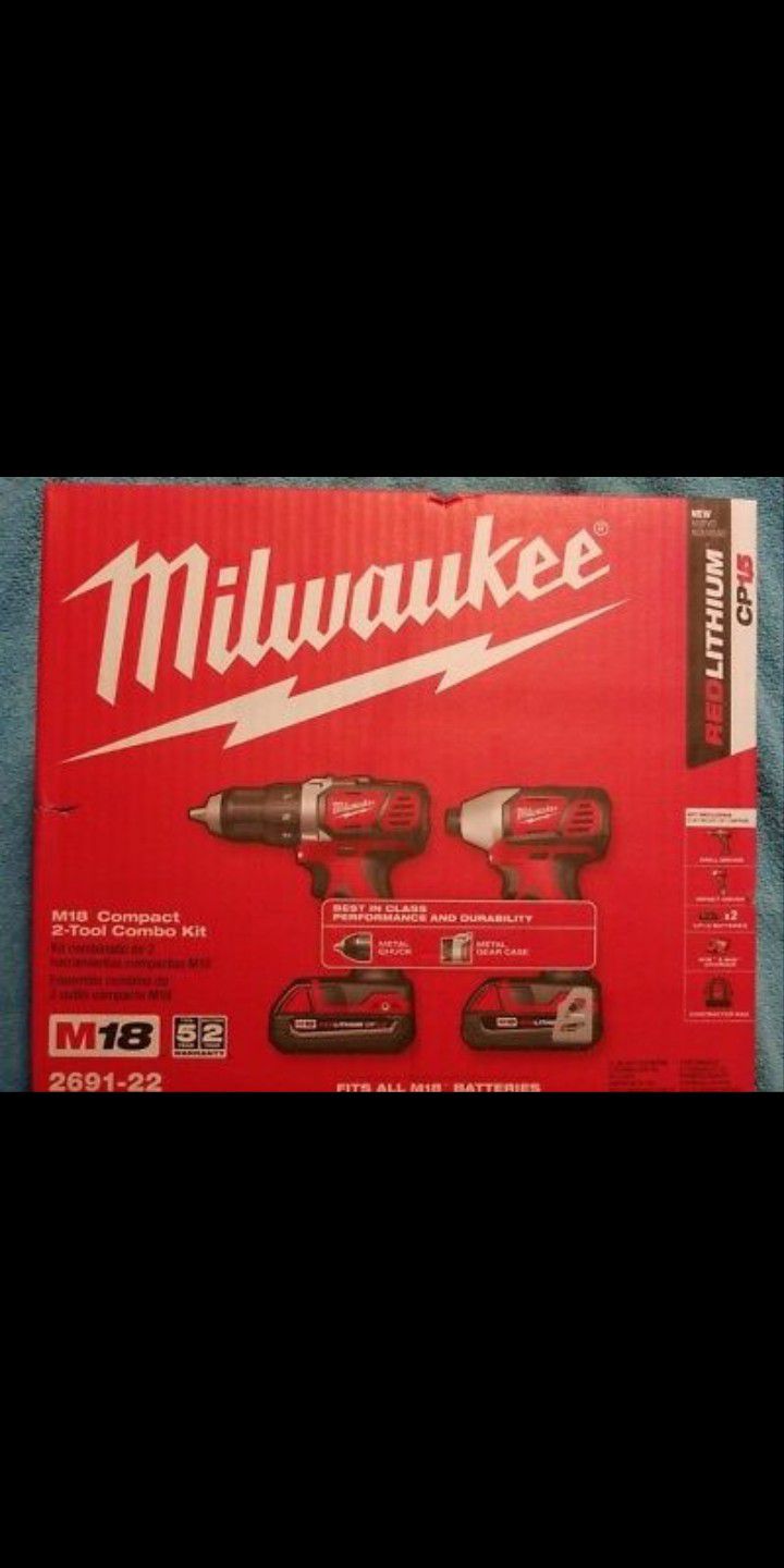 SPECIAL!Milwaukee M18 18-Volt Lithium-Ion Cordless Drill Driver/Impact Driver Combo Kit (2-Tool) w/(2) 1.5Ah Batteries, Charger, Tool Bag-2691-22