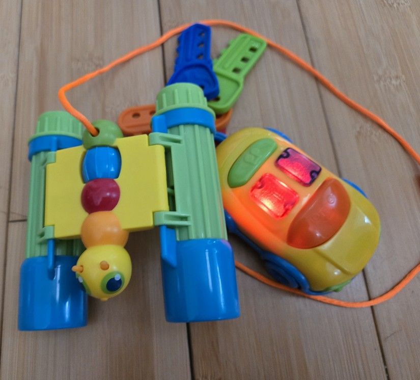<Streamwood> Melissa & Doug Sunny Patch Giddy Buggy Binoculars & Car Alarm and Keys

