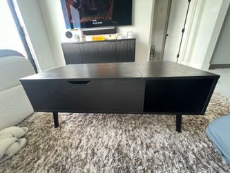 Rectangle coffee table with that can serve as desk
