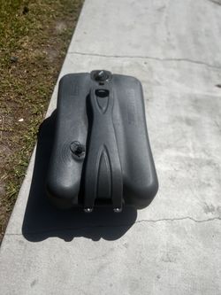 Thetford 40502 SmartTote2 Portable Waste Tank 27 Gallon 2-Wheel. Used in good condition. The rubber padding came off the front wheel however they stil