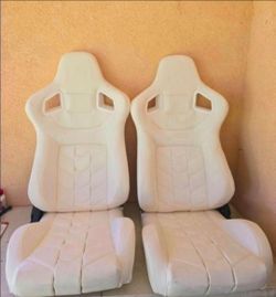 Universal Racing Bucket Seats