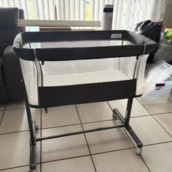 Bedside Bassinet 