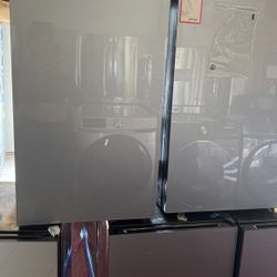 Open Box Insignia Mini Fridge 4.4 Cu Ft 