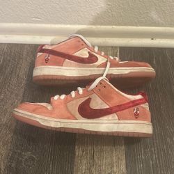 Nike SB Dunk Strangelove