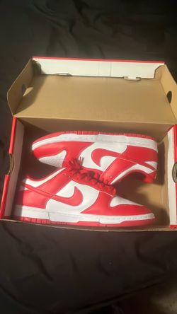 red nike dunks low    Size 8
