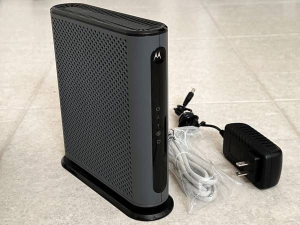 Motorola MB8600 DOCSIS 3.1 Cable Modem, For Cox, Up to 1000Mbps 