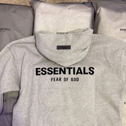 Essentials Hoddie 