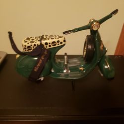 Diecast Coca Cola Scooter 