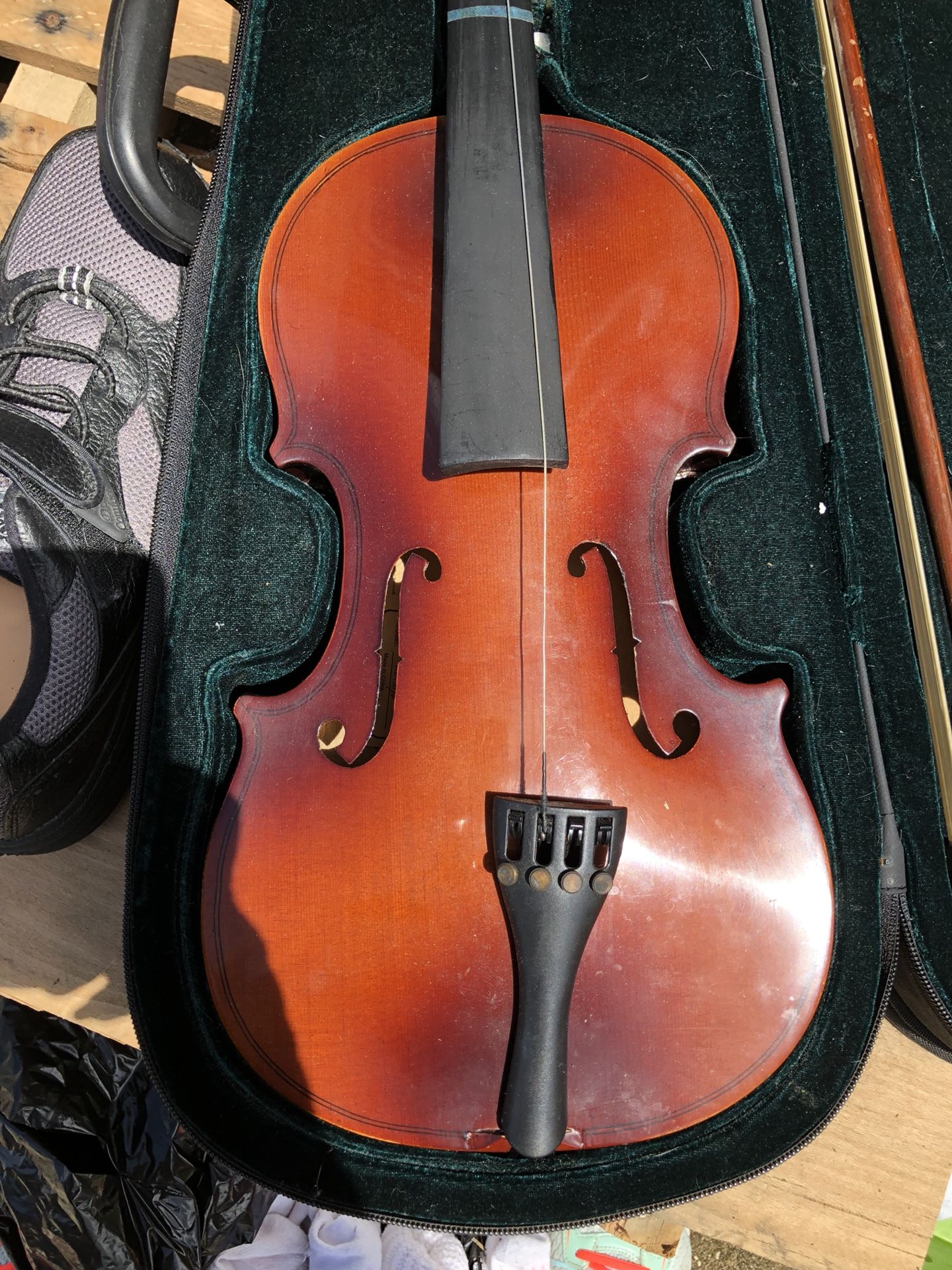 Antonius Violin