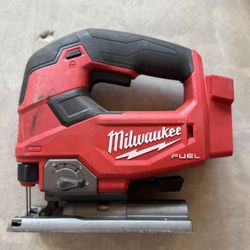 milwaukee JIG SAW 18V