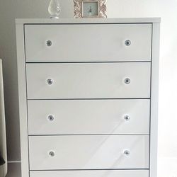 White 5-Drawer Dresser with Crystal Knobs