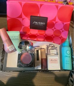 Cosmetics Bundle