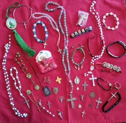 HUGE LOT OF CROSSES JESUS CHURCH SILVER GOLD