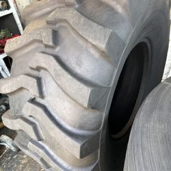 21L-24 Tractor Tire 