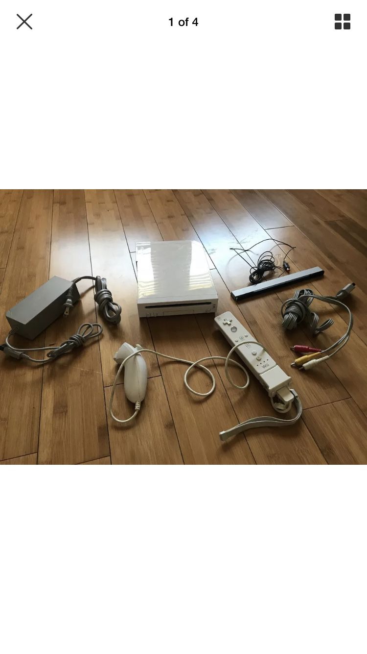 Nintendo Wii White Console RVL-001 Tested, Working, Game Cube Compatible - LOT