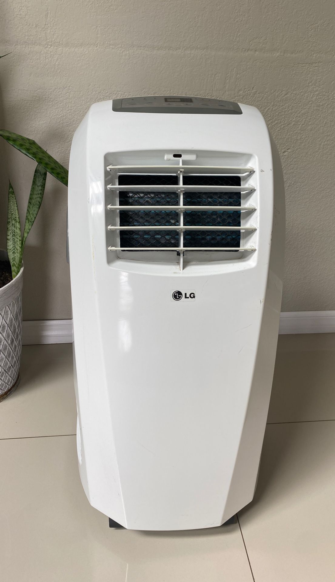 LG Portable Air Conditioner