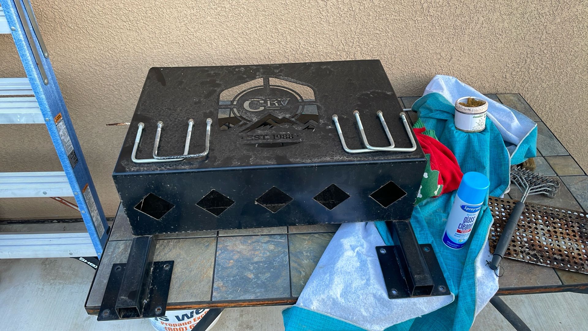 Hitch box