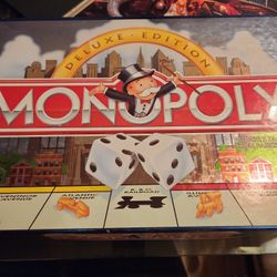 Monopoly Deluxe Edition 