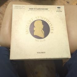 Mozart: Symphonies Two Volumes 