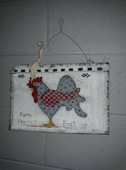 Cute primitive rooster hanging decor