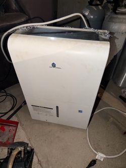 AirGreen 50-Pint Dehumidifier – Works Great | Basement, Garage, Home