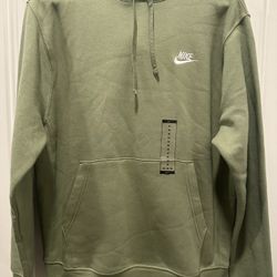 Nike Men’s Sweater