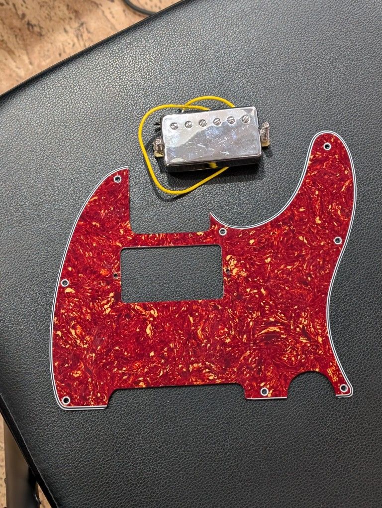 Telecaster Pickguard + Hot Humbucker Pickup