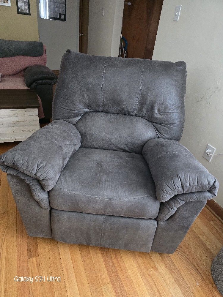 Dark Grey 3 Seater Couch With Matching Recliner