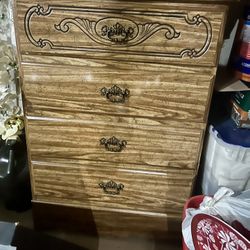 Bedroom Dresser And 2 Nightstands 