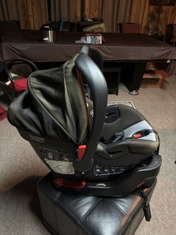 Britax Baby Car Seat And Carry