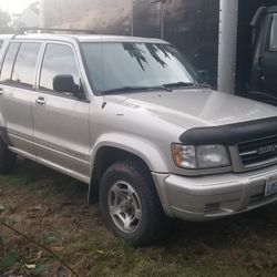 1995 Isuzu Trooper