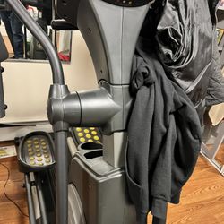 Pro-form Elliptical Machine 