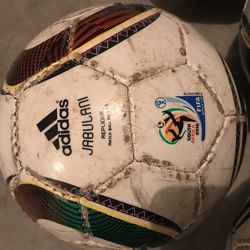 5 Jabulani Soccer Balls