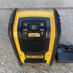 DEWALT 20V MAX Bluetooth Speaker