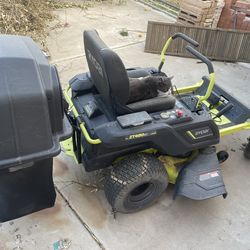 Riding Mower/ Electric. Ryobi ZT480ex