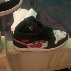Polo T-shirt N Tank - Top (M) Jordan Sock N Jordan Ones(s12)