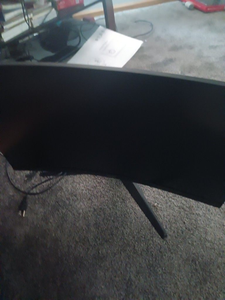 Asus 32 Inch 1440 IPS 144 Hz Monitor