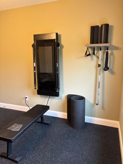 Tonal Home Gym - Suffield, CT, Includes All Smart Accessories - Excellent - Suffield, CT