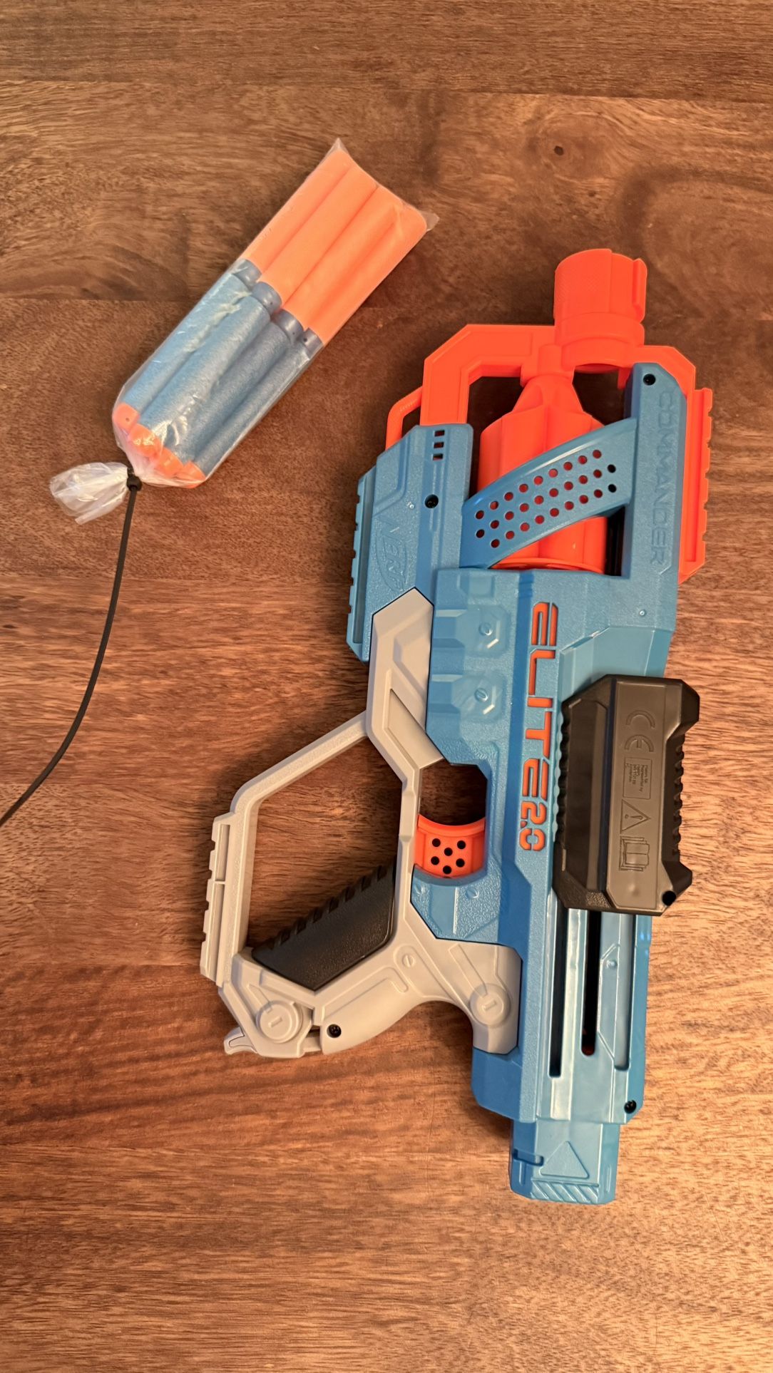 NERF Elite 2.0 Commander RD-6 Dart Blaster, 12 Darts, 6-Dart Rotating Drum, Outdoor Toys, Ages 8 and Up