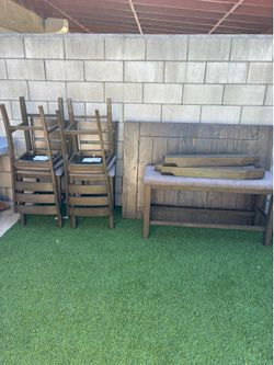 Free dinning table