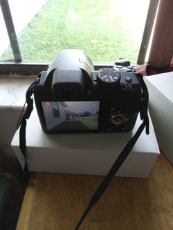 Fujifilm Finepix S4080 Digital Camera 