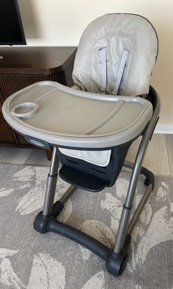 Graco Baby High Chair with Tray 6-in-1