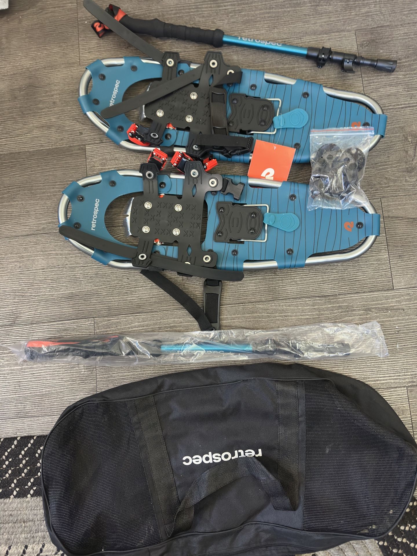 Retrospec Drifter Snowshoes with Poles and Carrying Bag