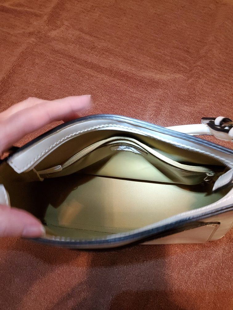 Apt 9 Purse