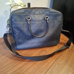 Micheal KORS mens Cross Body Computer Bag